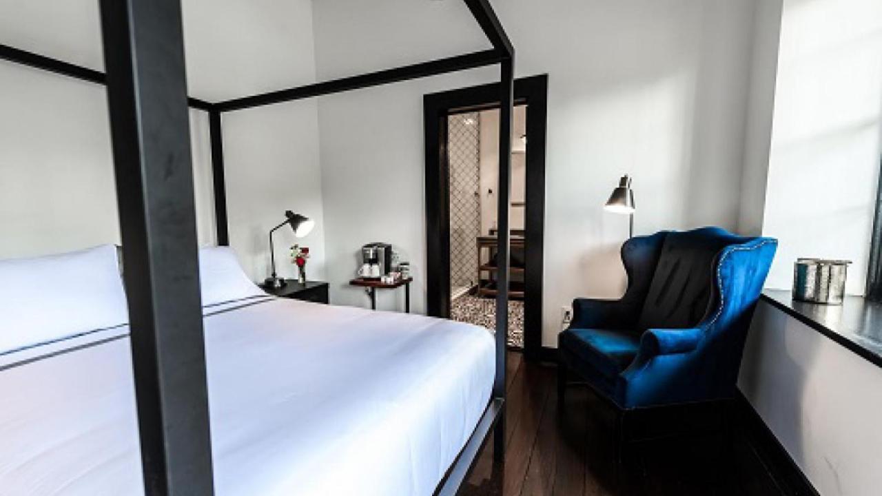 Giles Hotel Comfort